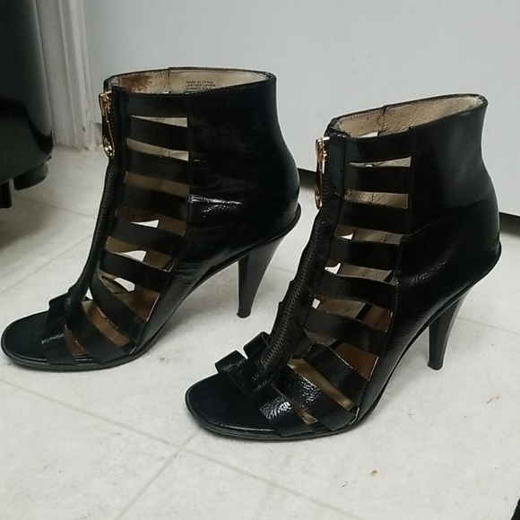 Sexy MICHAEL KORS strappy bootie peep toe heels - Picture 2 of 8